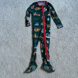 Mini Wonder Holiday-Themed Green Kids Footie Bamboo Pajamas Chicago Theme